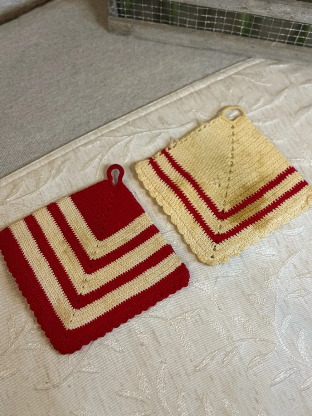 Vtg Lot 10 Crochet Pot Holders & Floral Guest‎ Towels Grape Cluster Mid Century
